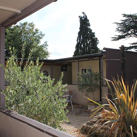 Bed and Breakfast The Coach House à Winterbourne Chambre photo