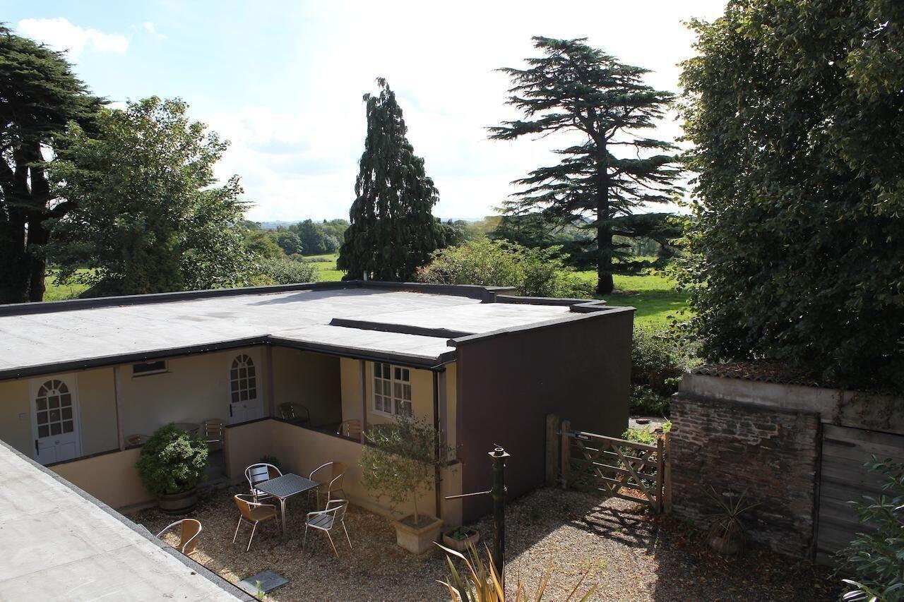 Bed and Breakfast The Coach House à Winterbourne Extérieur photo