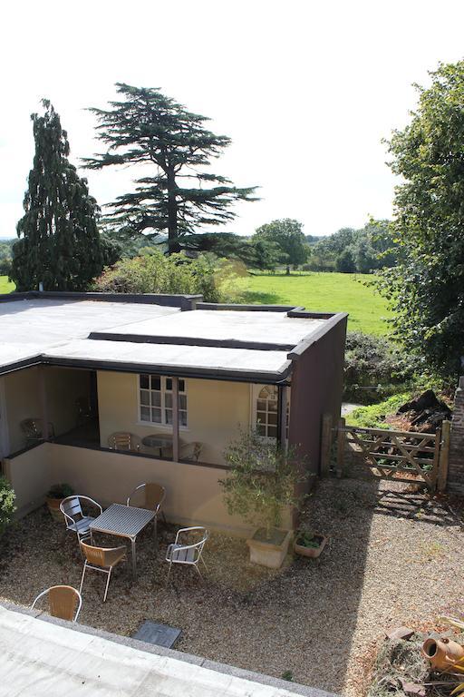 Bed and Breakfast The Coach House à Winterbourne Extérieur photo