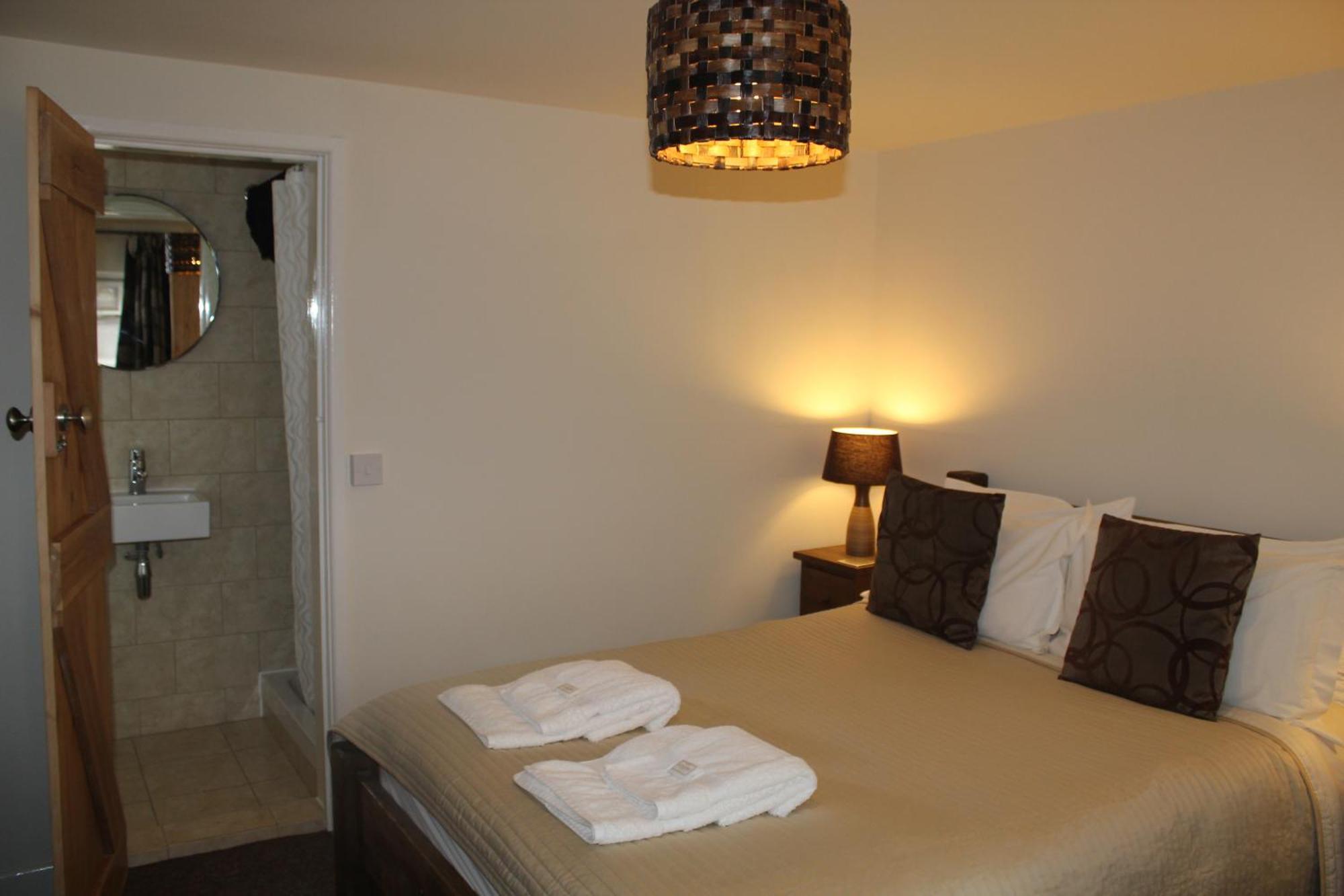 Bed and Breakfast The Coach House à Winterbourne Chambre photo