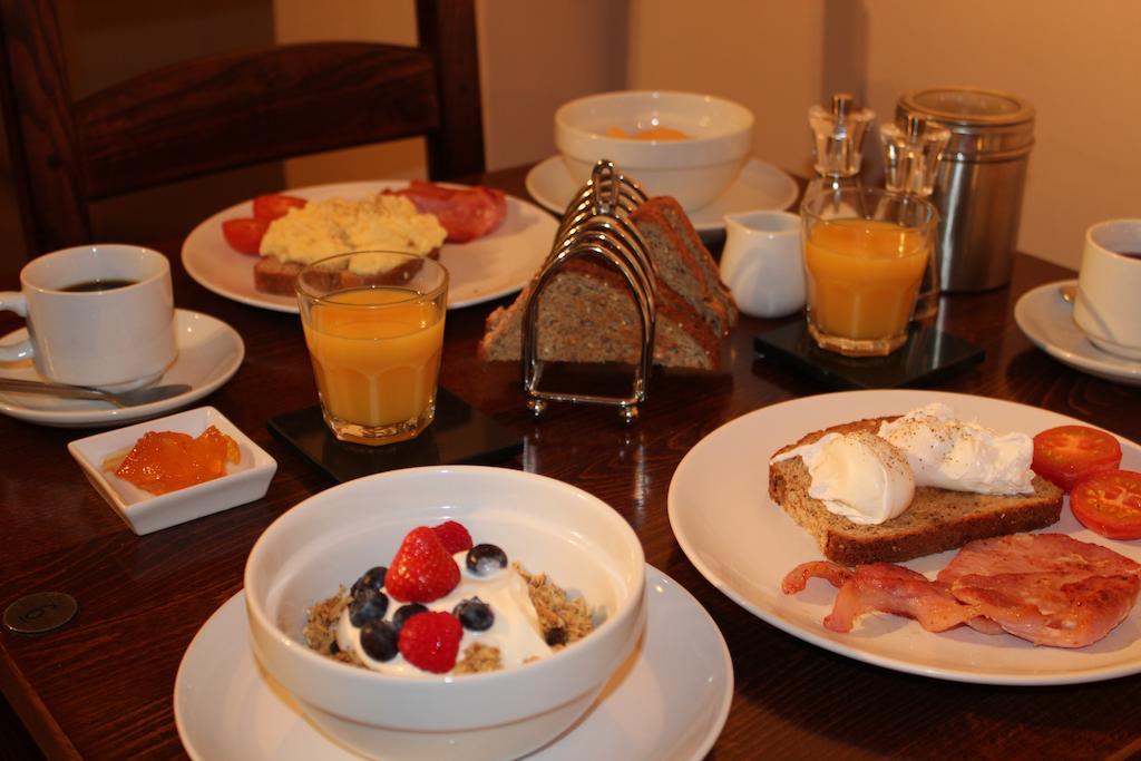 Bed and Breakfast The Coach House à Winterbourne Extérieur photo