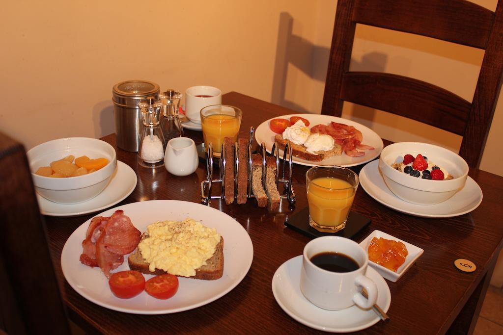 Bed and Breakfast The Coach House à Winterbourne Extérieur photo